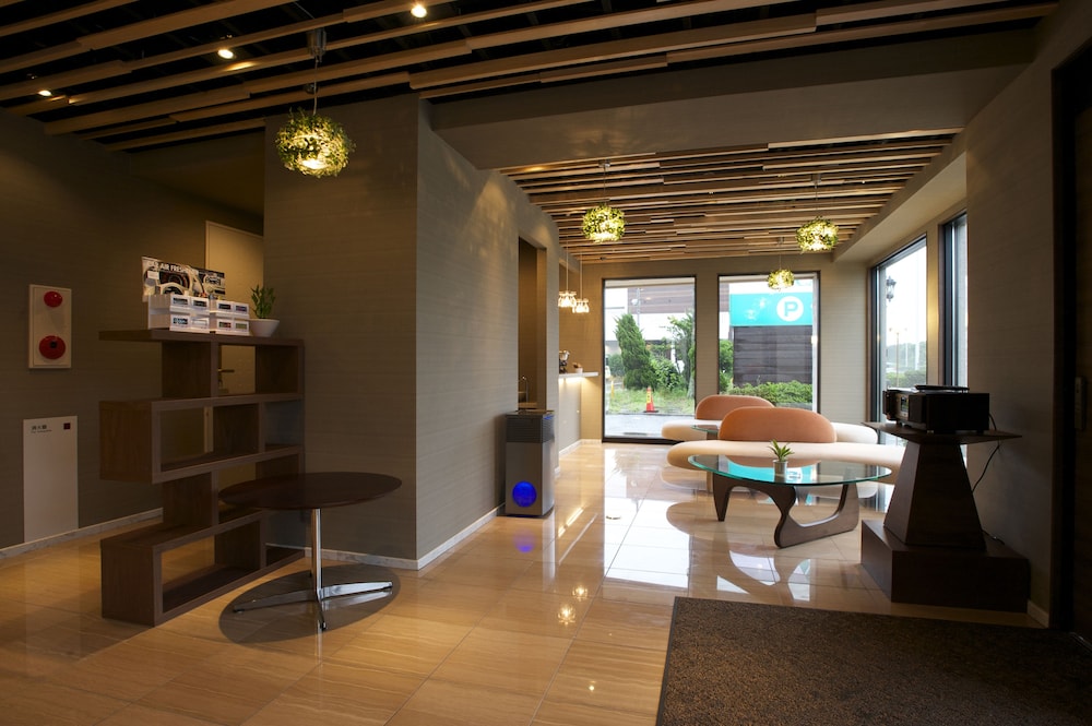 Breath Hotel 26/48