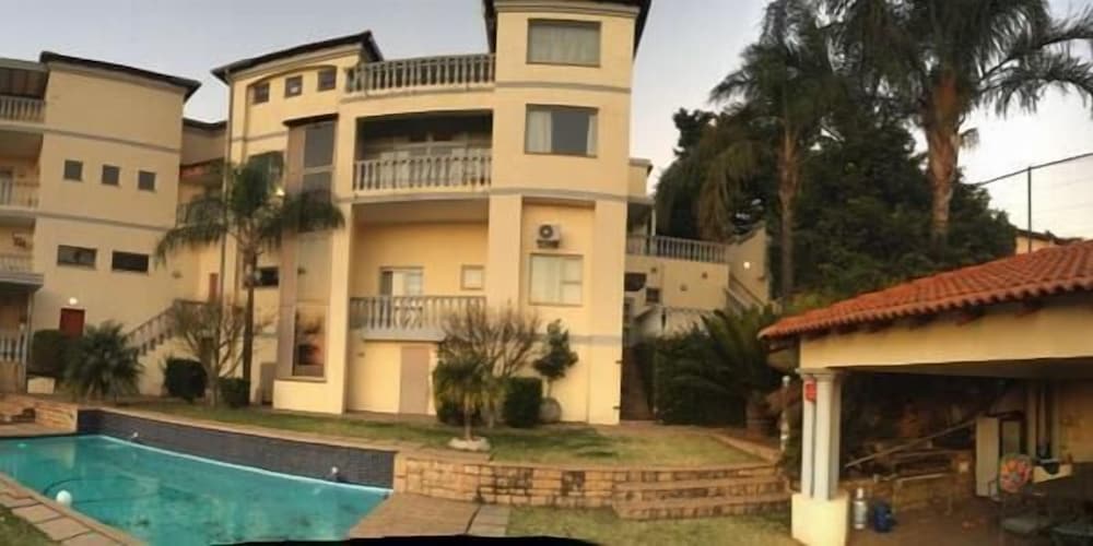 All Seasons Boutique Hotel 5/100