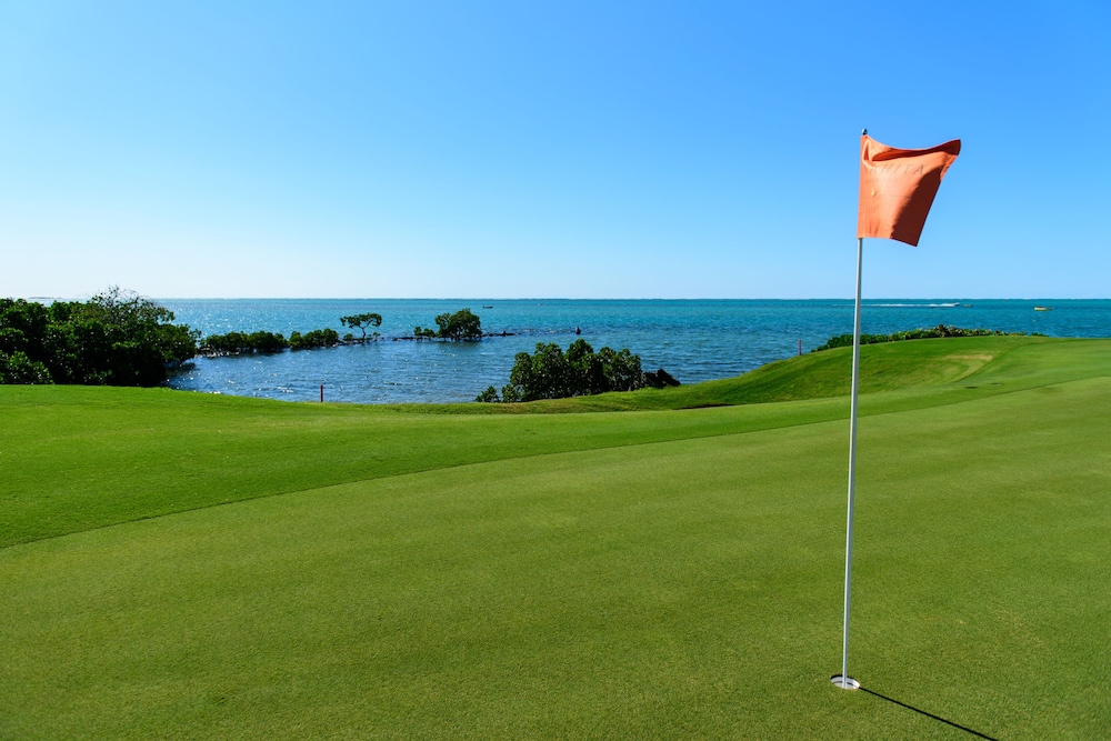 The Bay Club at Anahita 15/44
