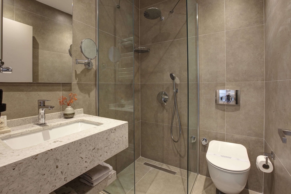 The Pearl Suites 28/29