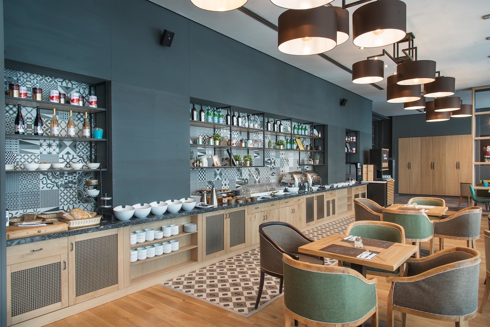 restaurant-cafeteria