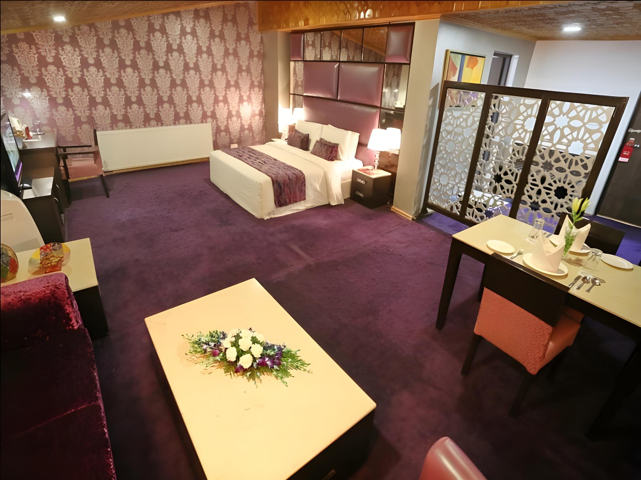 Batra Hotel 12/27
