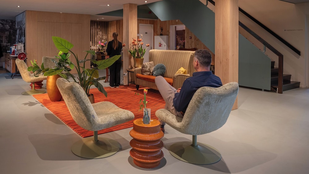 Hotel de Wereld 27/50