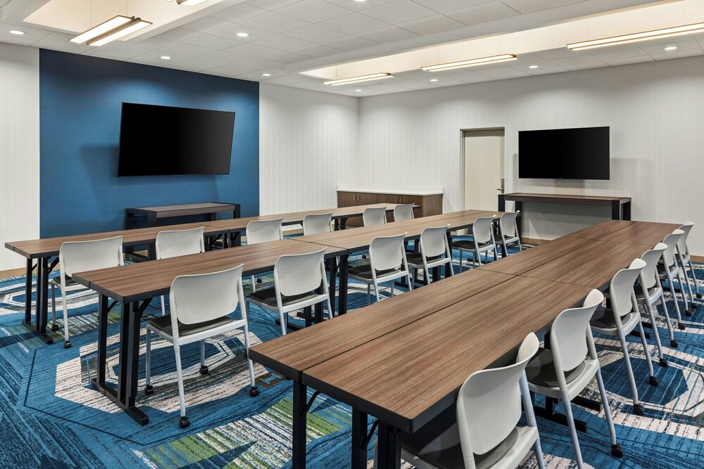 SpringHill Suites by Marriott Bettendorf 21/35