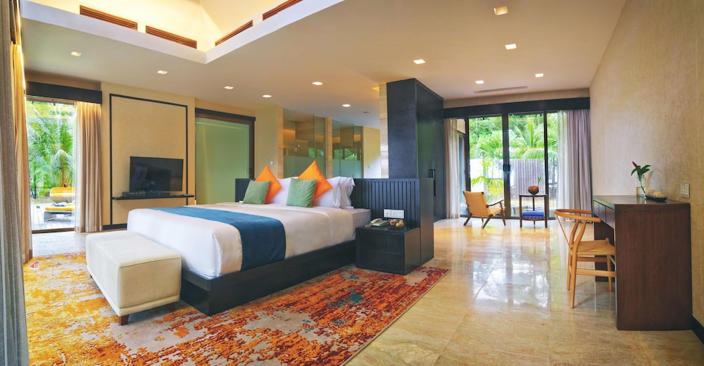 Coral, Villa, King Bed