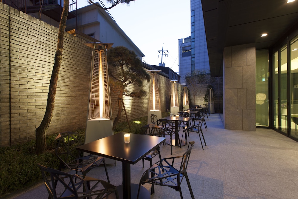 Stay B Myeongdong 40/50