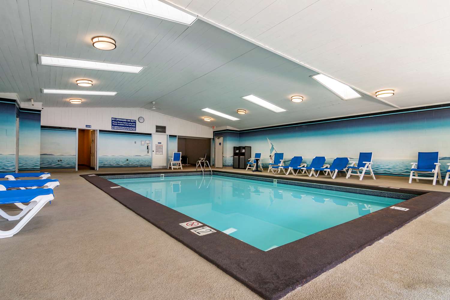 Surestay Plus Hotel By Best Western Salmon Arm 16/32