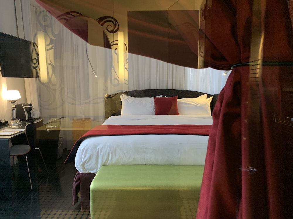 Hotel Chez Swann 17/72