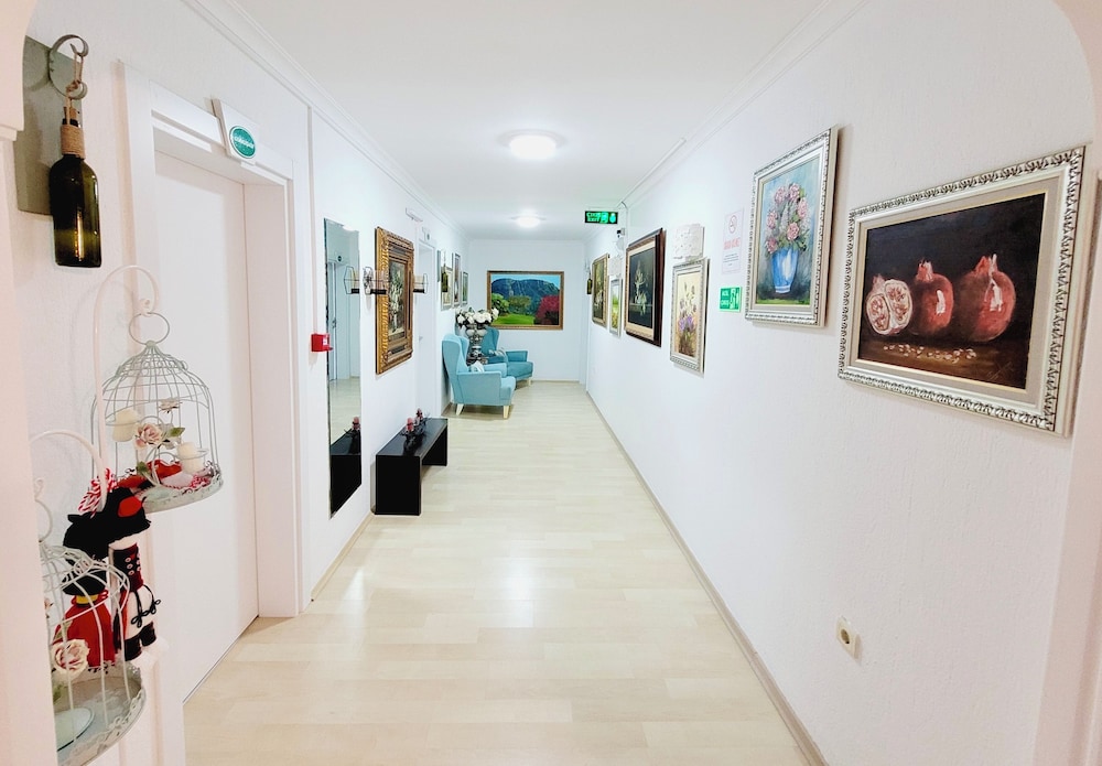 Berg Hotel 9/50