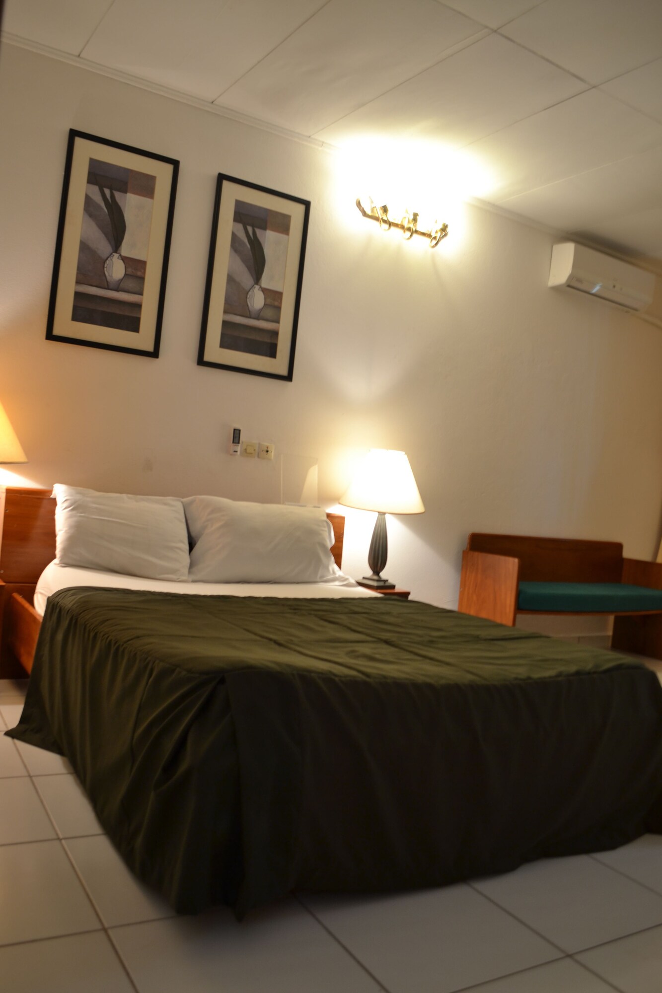 STANDARD, DOUBLE BED