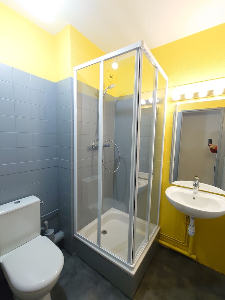 greet hotel Grenoble Centre Gare 57/60