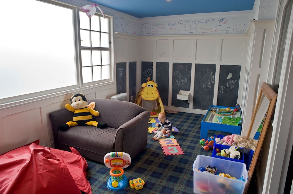 Totara Lodge 27/37