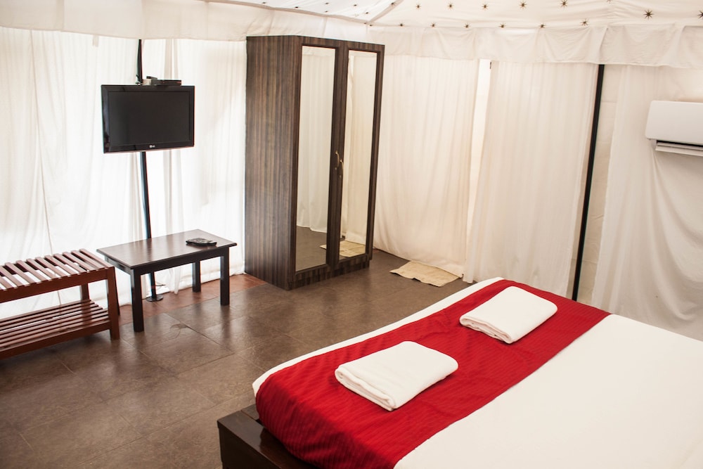 LA CABANA BEACH and SPA 37/65