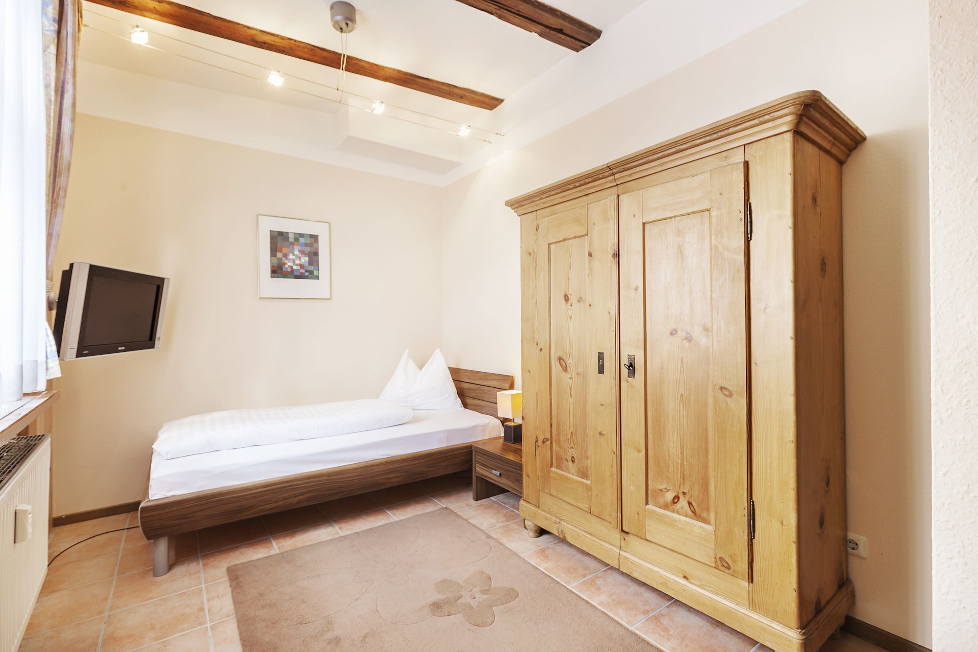 ECONOMY, SINGLE, SINGLE BED
