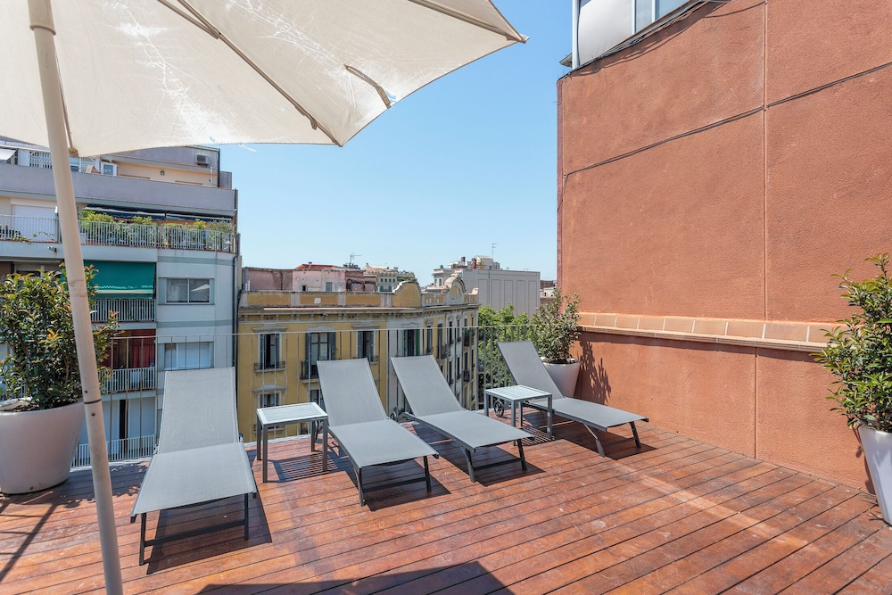 My Space Barcelona Rooftop Pool City Center 28/50