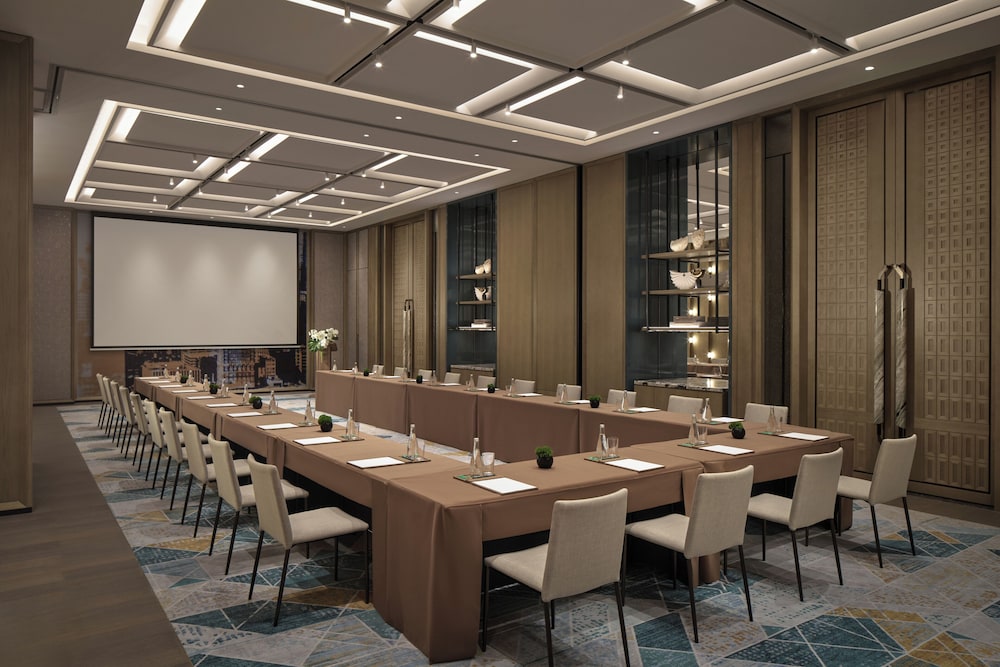 Hyatt Regency Zhuhai Gongbei 38/45