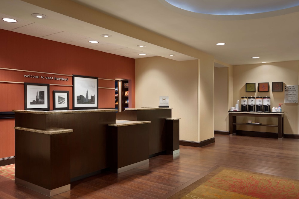 Hampton Inn and Suites Hartford/East Hartford 10/50