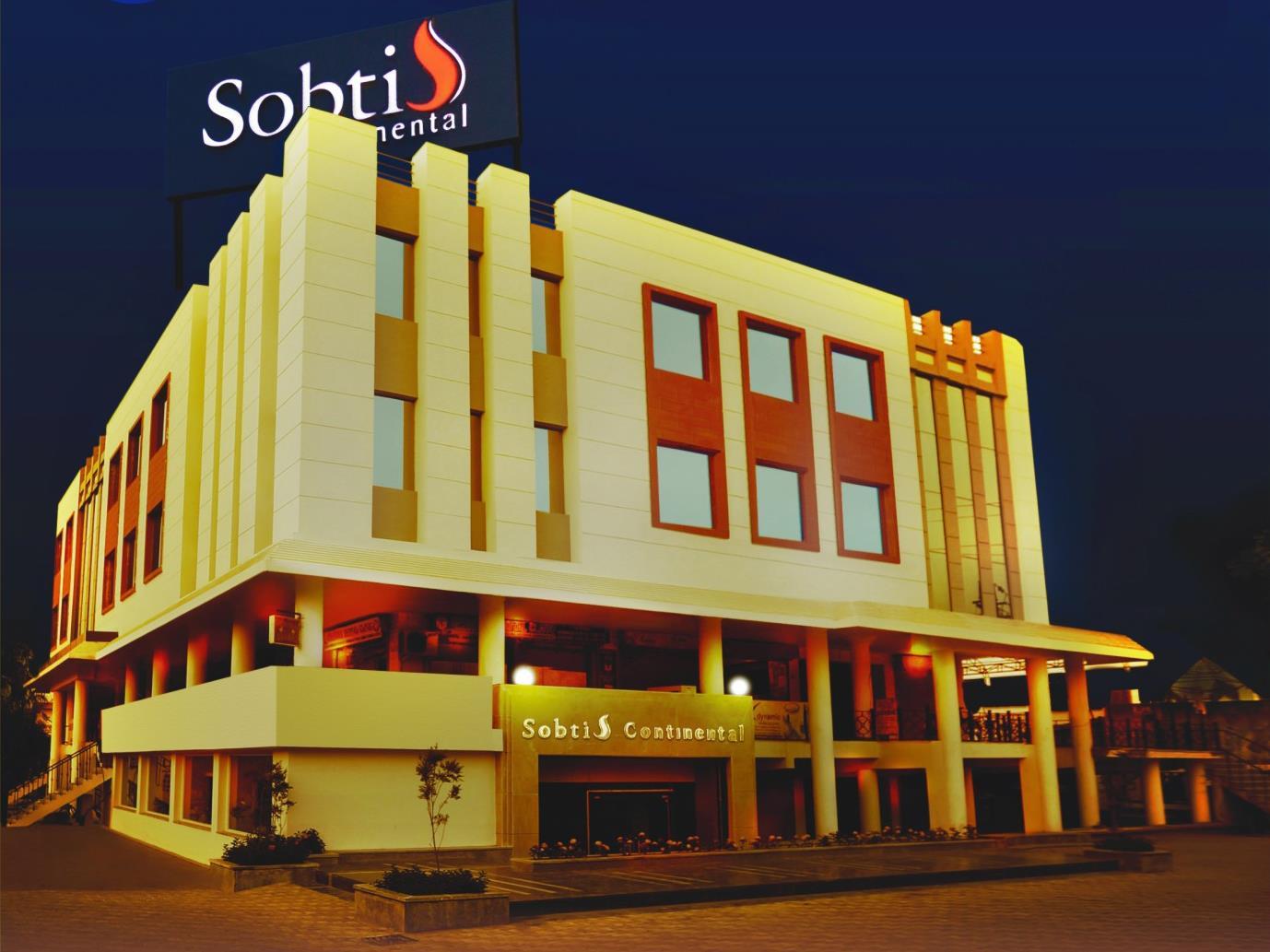 Hotel Sobti Continental 4/37