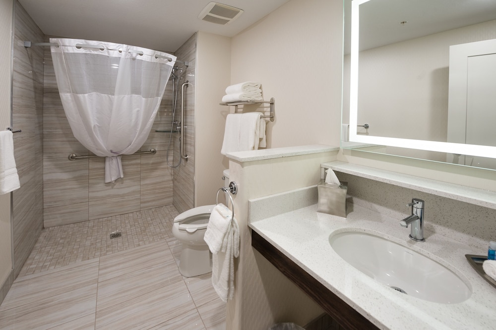 Encore Suites By Service Plus Inns 55/58