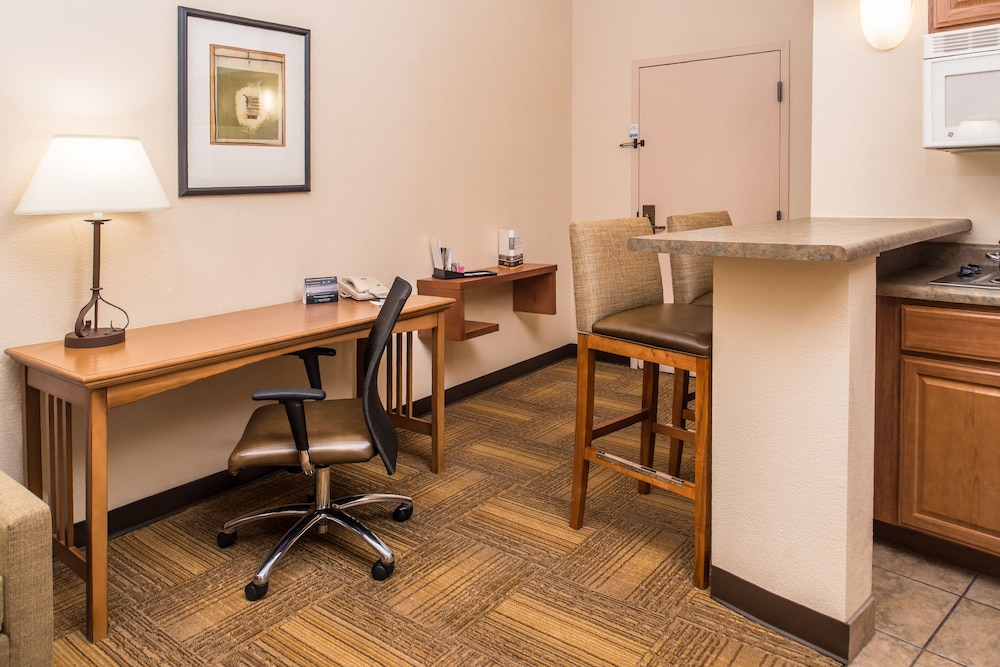 Staybridge Suites Las Cruces 55/72