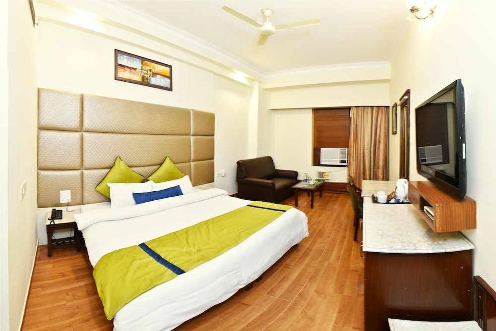 Hotel Shiraz Castle, Amritsar
