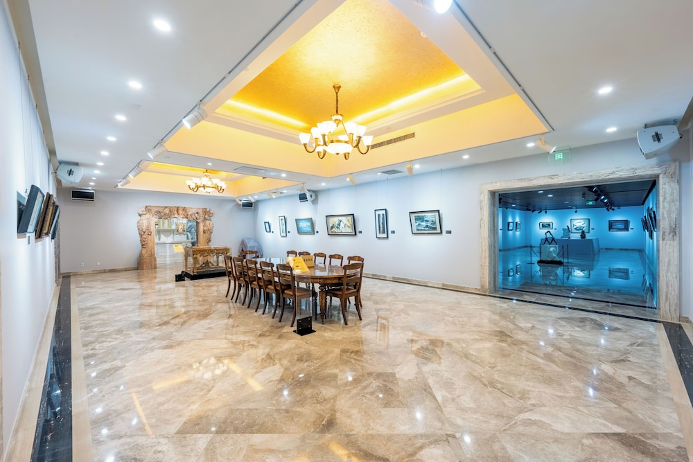 A C Art Museum Hotel Beijing 12/50