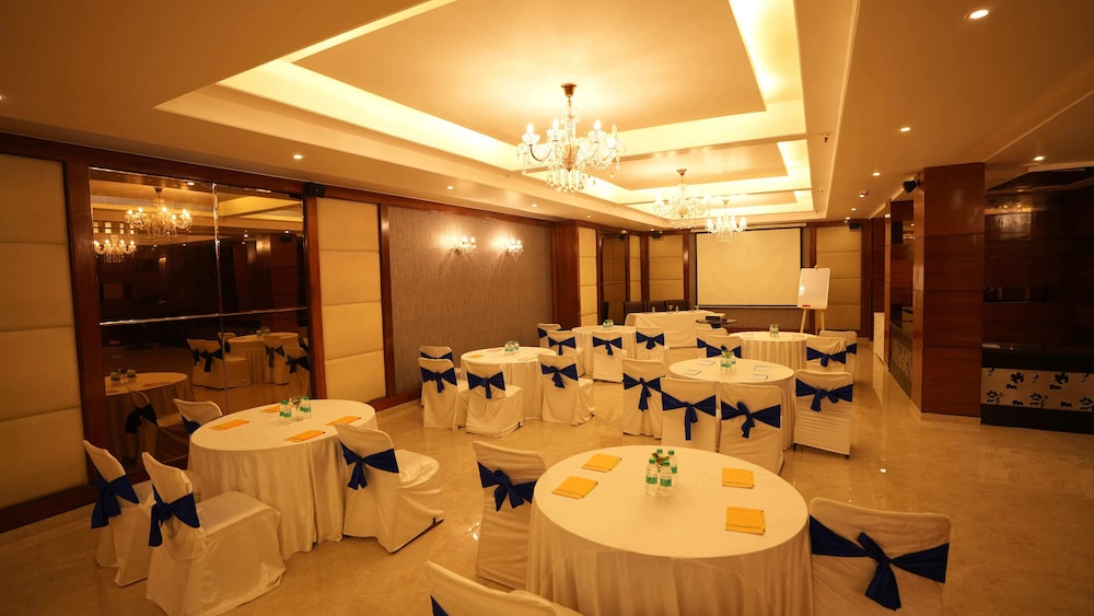 HOTEL AFRICA AVENUE G K 1 28/36