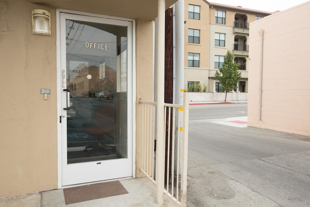 San Carlos Inn 8/32