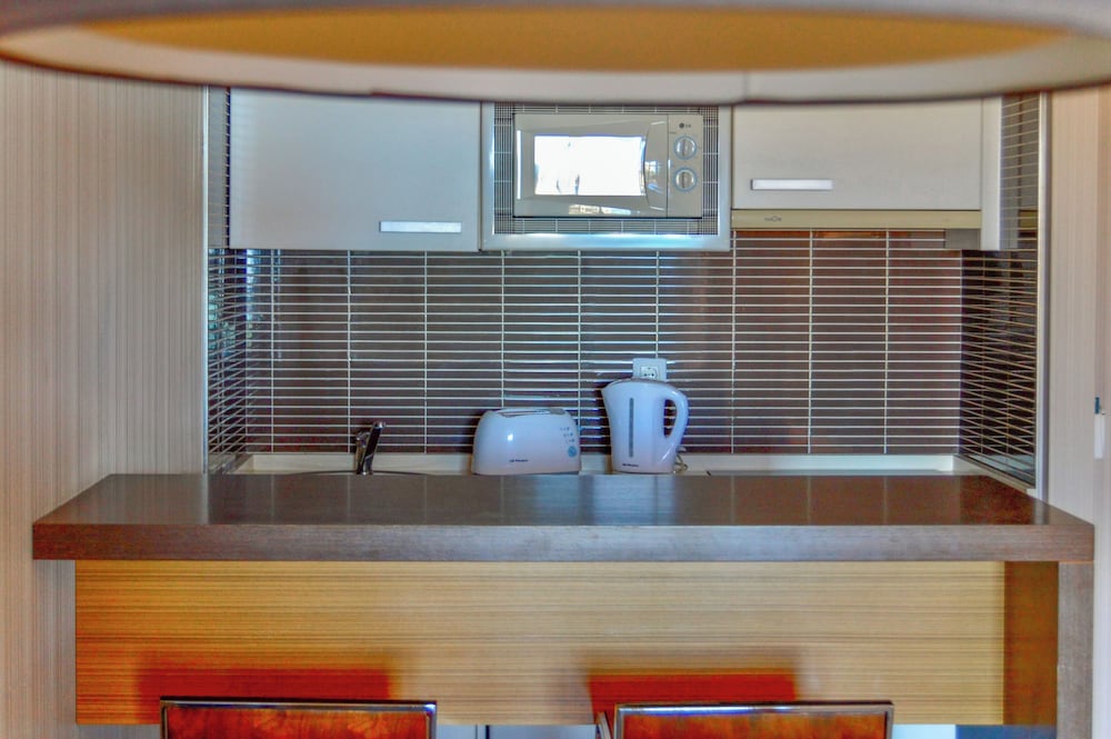 JUNIOR SUITE, SIDE SEA VIEW