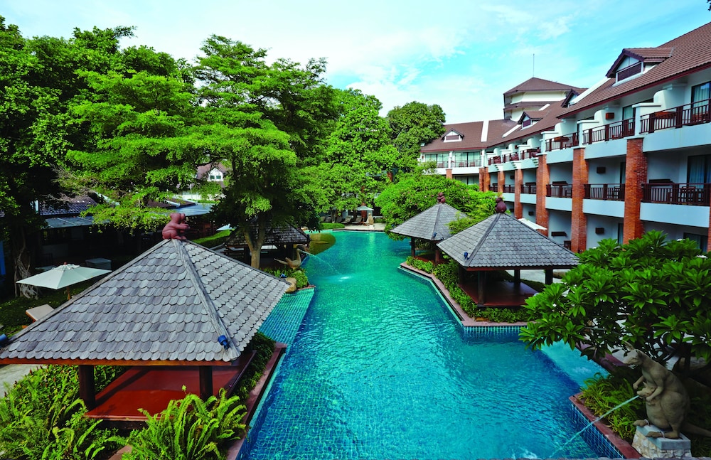 Woodlands Hotel And Resort 61/65