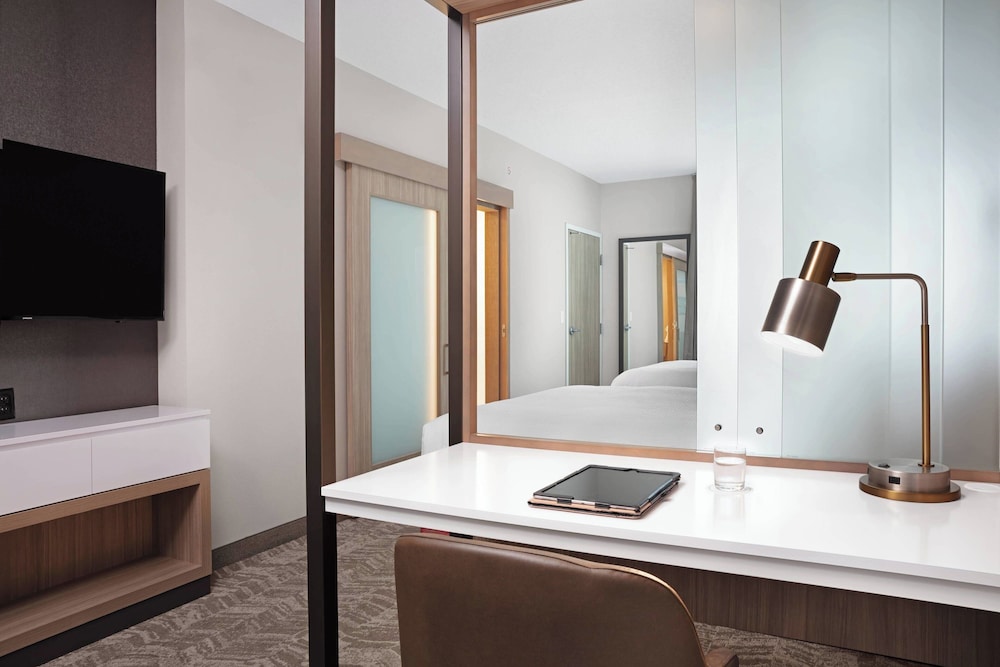 STUDIO, SUITE, MULTIPLE BEDS, ACCESSIBLE