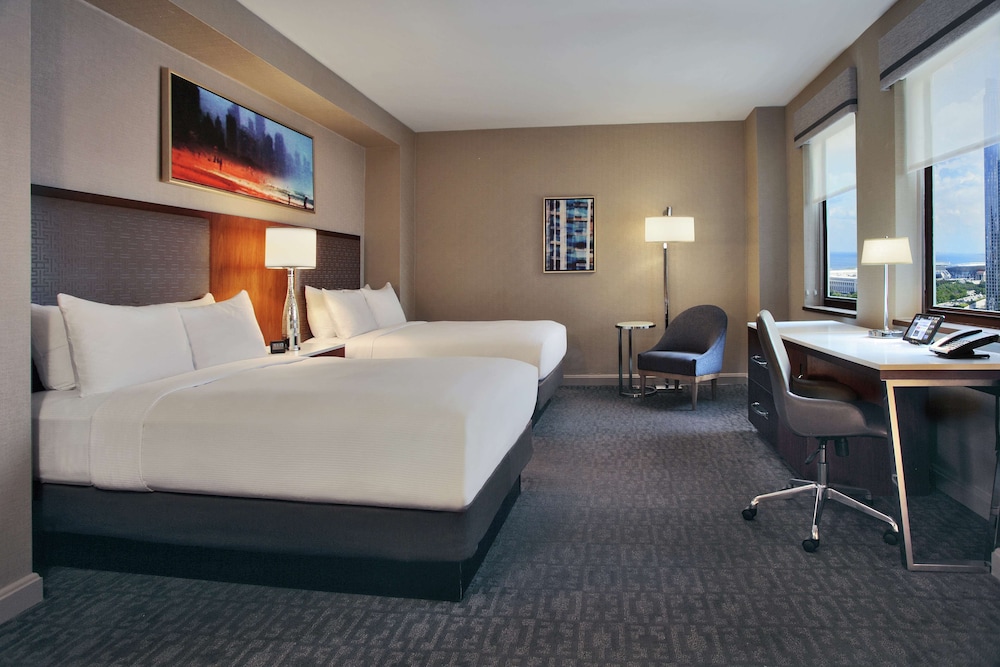 Hilton Chicago 24/86