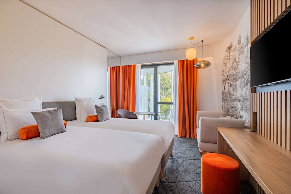 Golden Tulip Lyon Ouest Techlid - Hotel & Spa 15/76