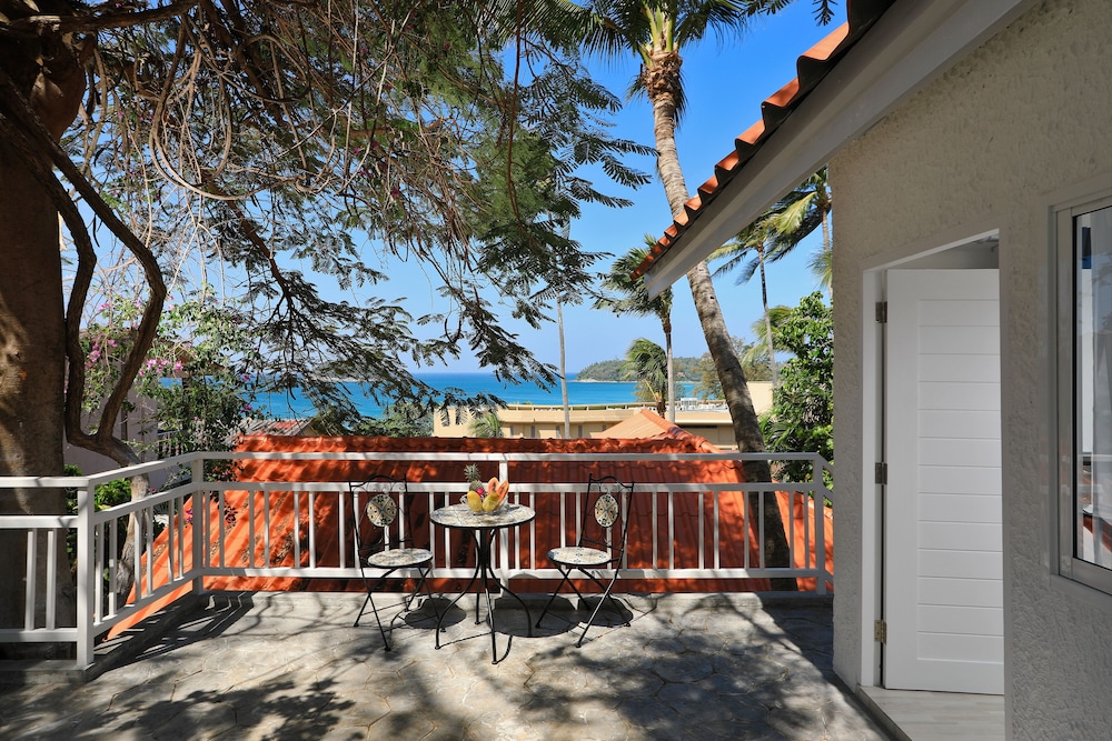 Kata White Villas 22/44