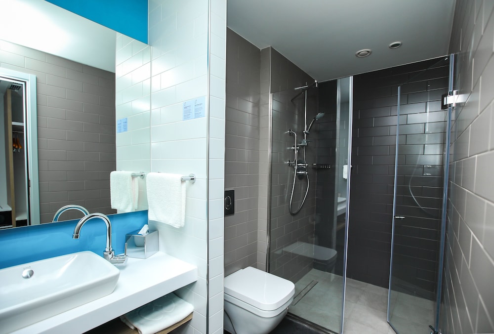 Holiday Inn Express Yerevan 17/81