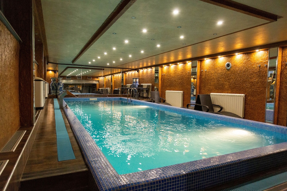 Prezident Hotel 39/75