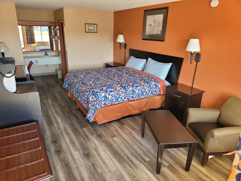 Budget Host Inn Eastland 38/56