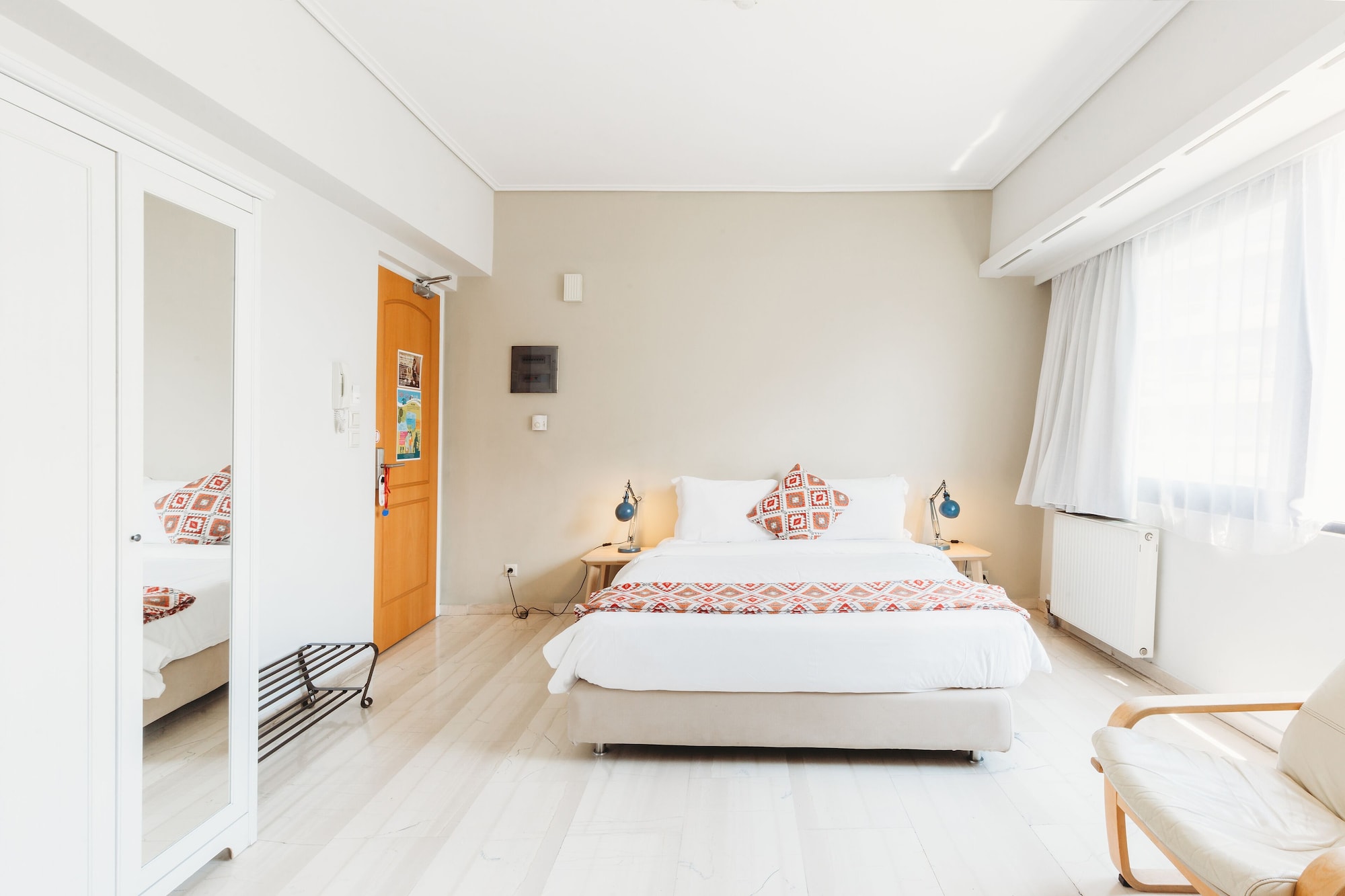 1 BEDROOM, FAMILY, STUDIO