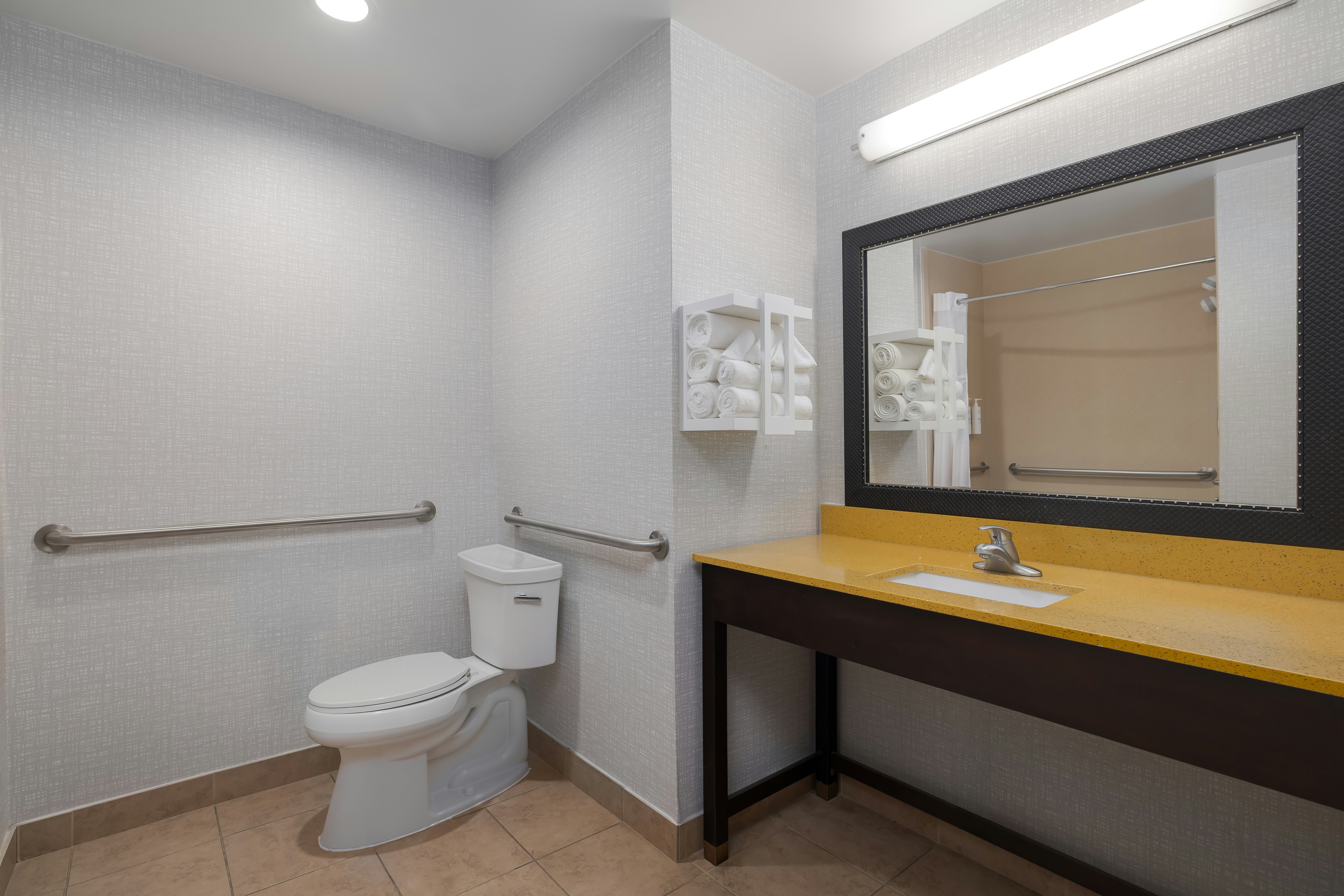 غرفة بسرير كينج، Hampton Inn Pleasanton 3/3