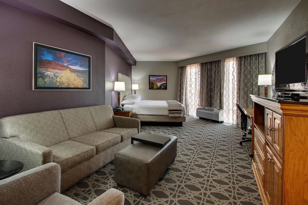 Drury Inn and Suites Albuquerque North 32/50