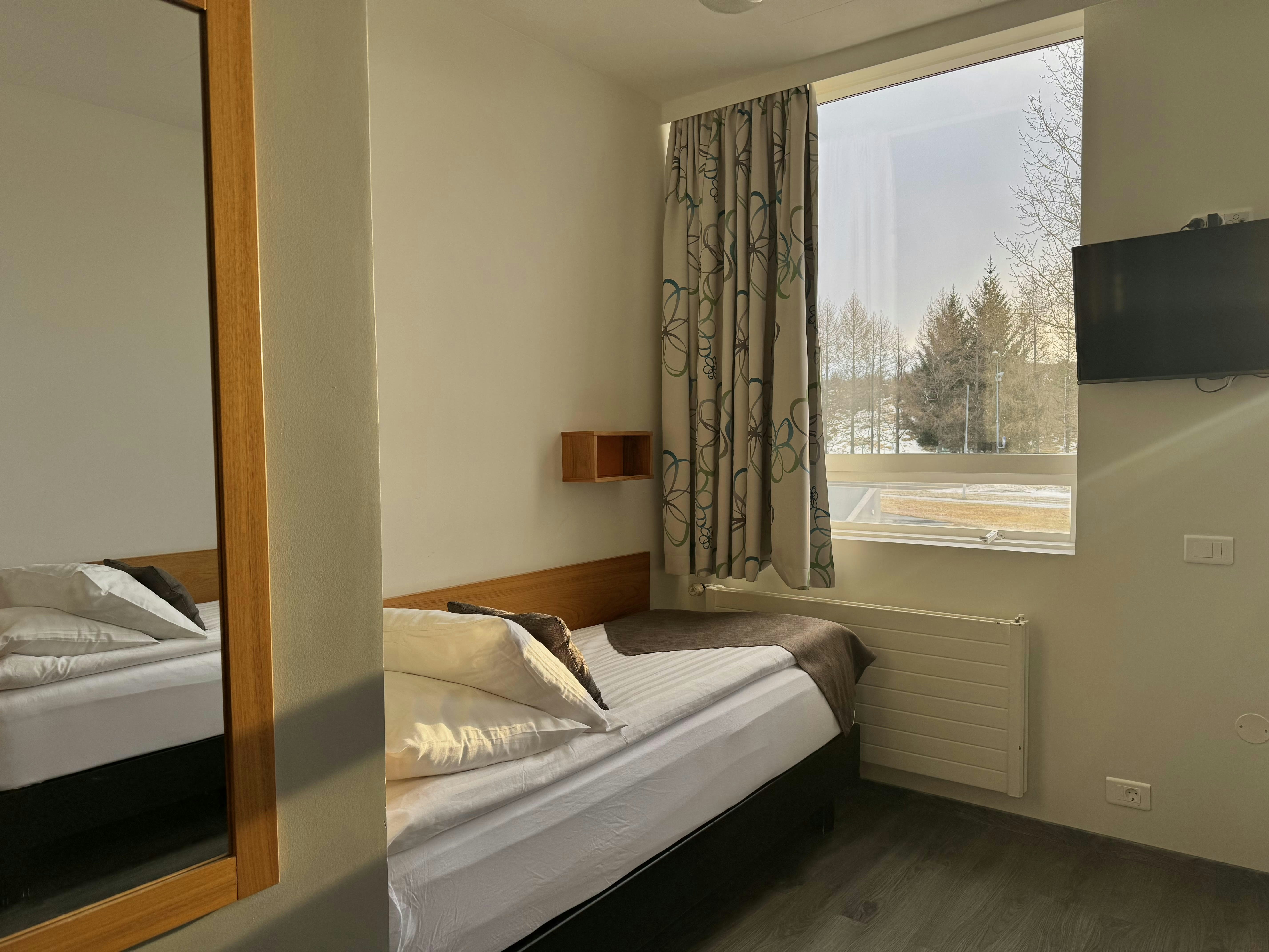 Room, Twin Beds