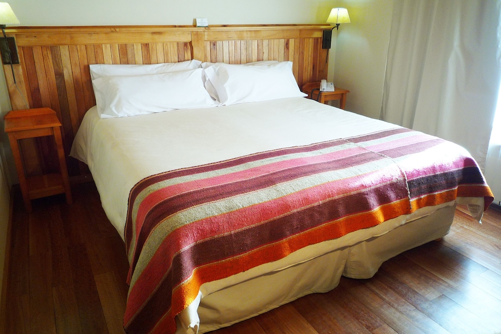 Senderos Hosteria 24/43