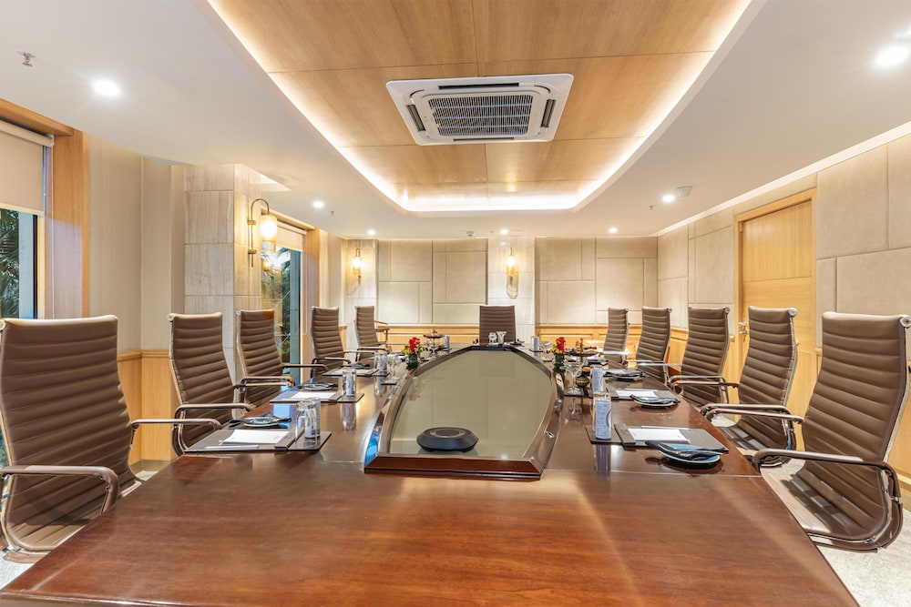 Radisson Hotel Sector 29 Gurugram 51/57