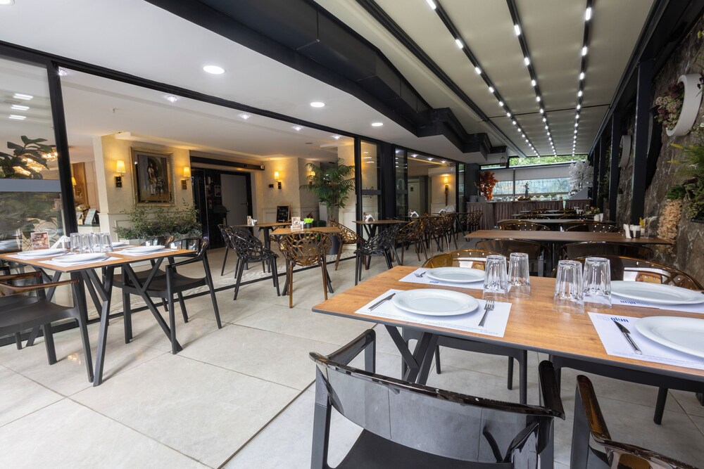 Alya Boutique Hotel 54/62