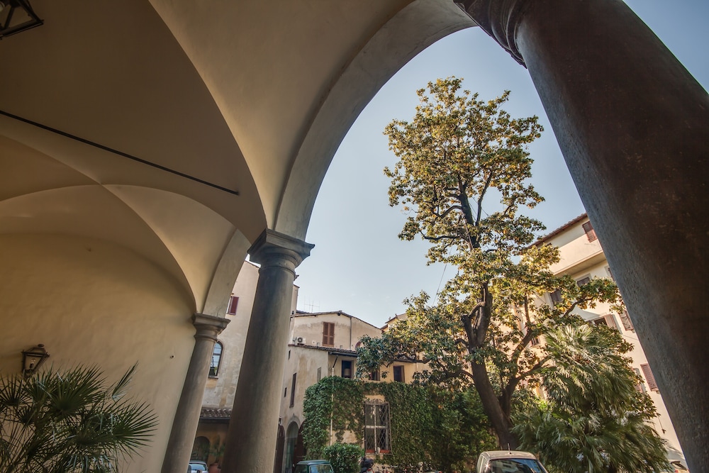 D Epoca Borgo Albizi Residence 24/30