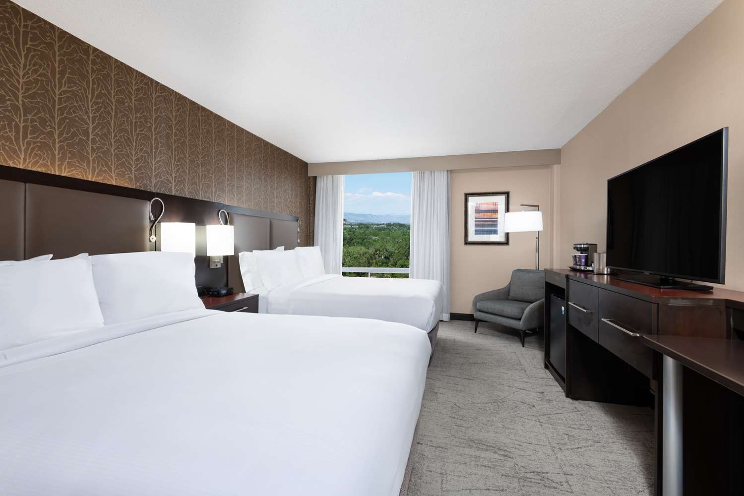 room, 2 queen beds