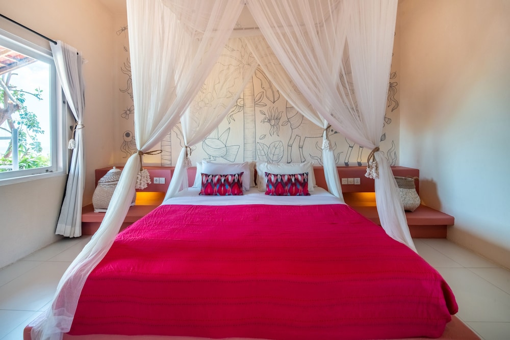 PinkCoco Uluwatu - Constant Surprises & for Cool Adults Only 18/50