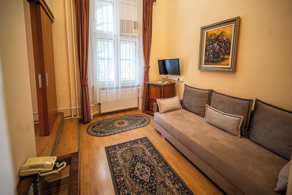 Tisza Hotel 33/50
