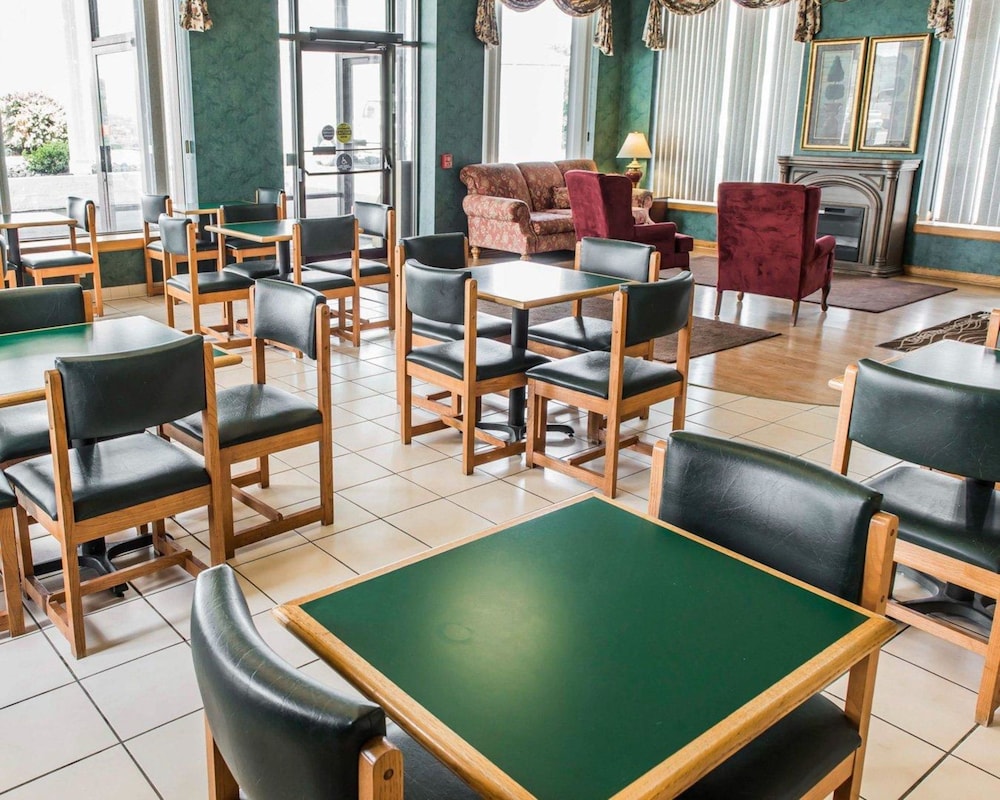 restaurant cafeteria
