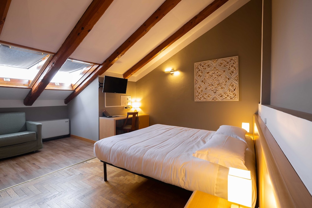 La Ferté Restaurant And Suites 6/50